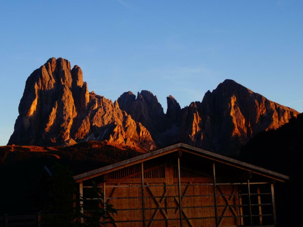 Albergo Somont Ortisei Exterior foto